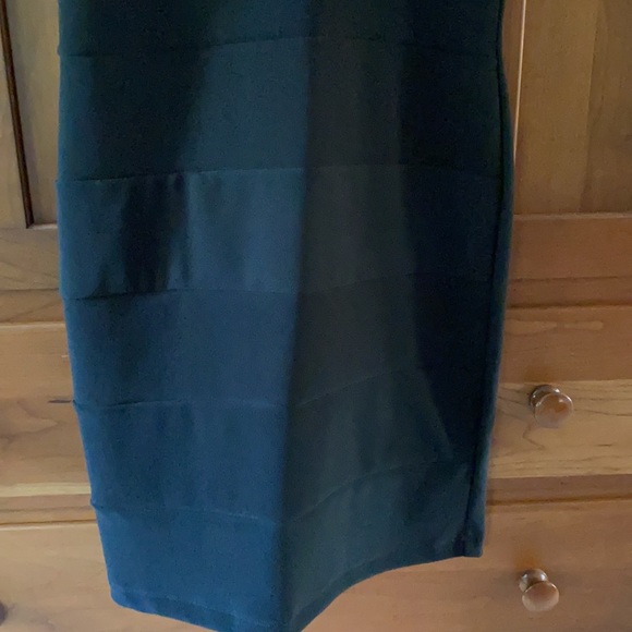 Black cocktail dress - Picture 3 of 8